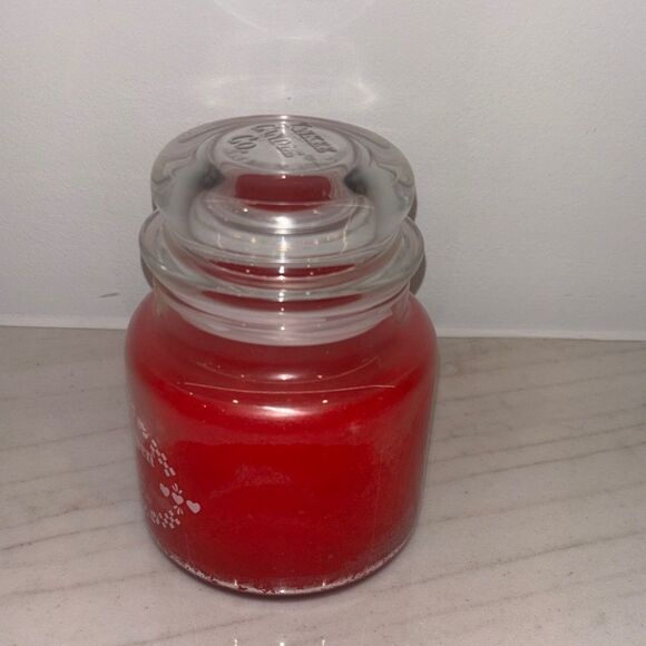 RARE Yankee Candle Country Kitchen Wild Strawberry Red Vintage 14.5 oz - Picture 3 of 6
